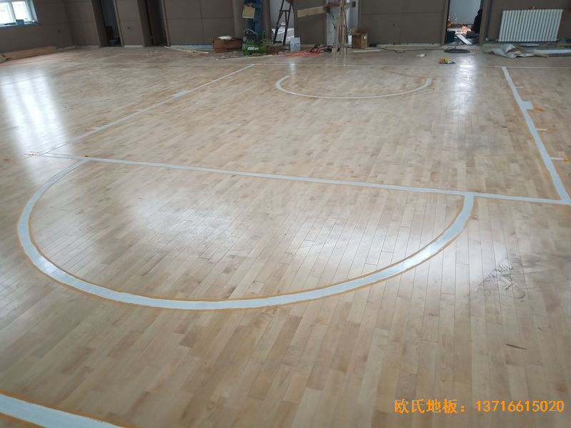 新疆克拉瑪依市獨山子虹園小區體育館體育地板施工案例
