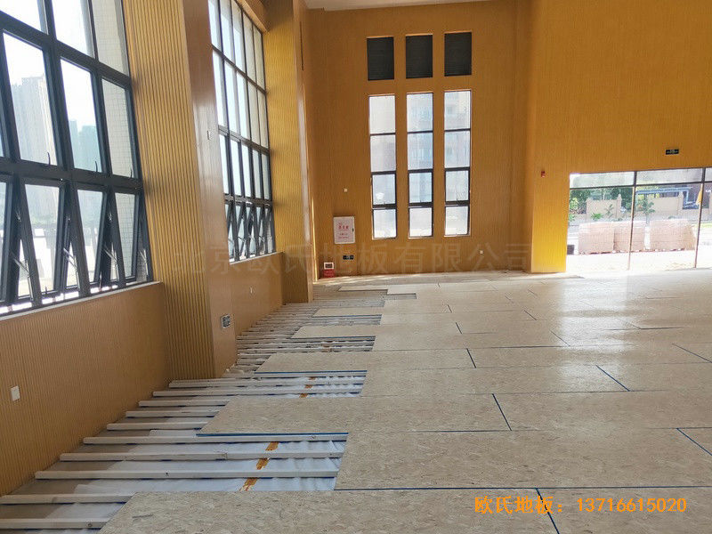 廣東珠海白藤東小學籃球館體育地板施工案例1