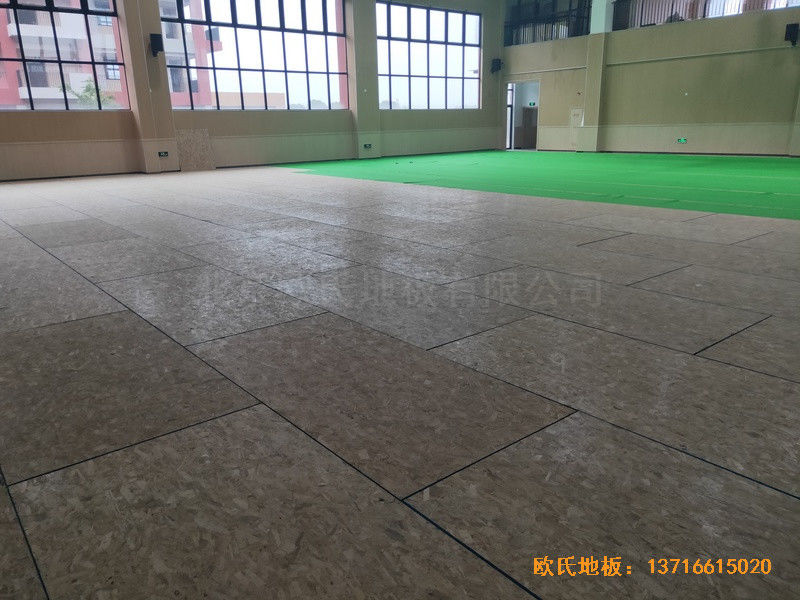 杭州高中啟成校區籃球館運動地板施工案例2