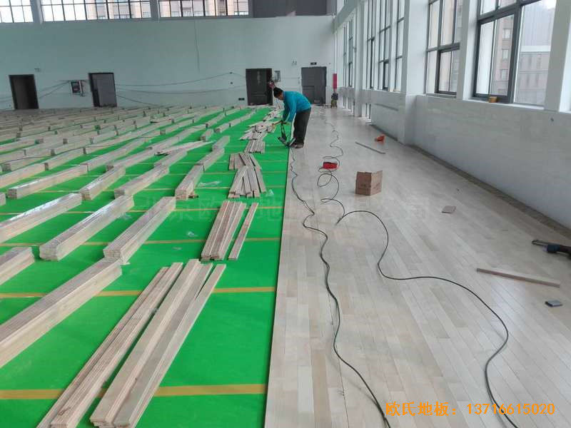 江蘇農貿市場體育館體育地板施工案例3