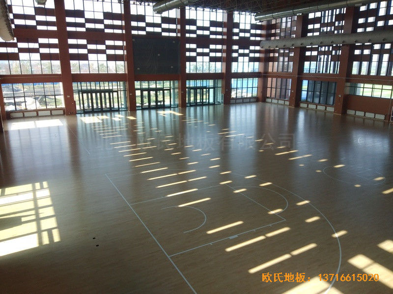 河北工程大學新校區籃球館體育地板施工案例5