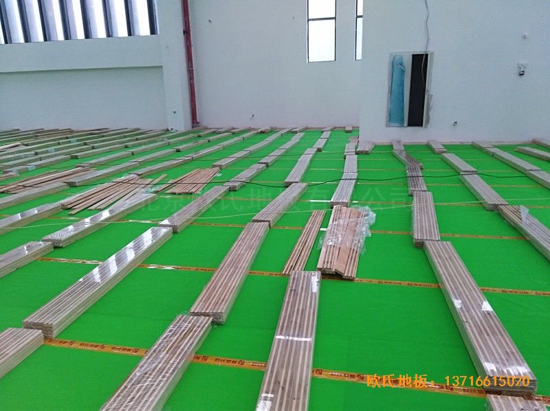 重慶重光小學籃球館運動地板施工案例2