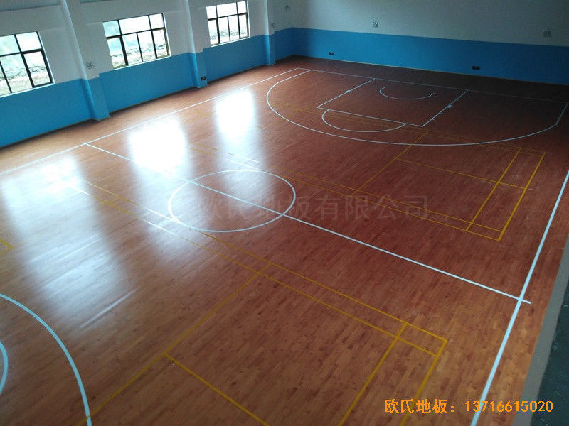 北大貴陽附屬實(shí)驗(yàn)學(xué)校運(yùn)動館運(yùn)動木地板鋪設(shè)案例4