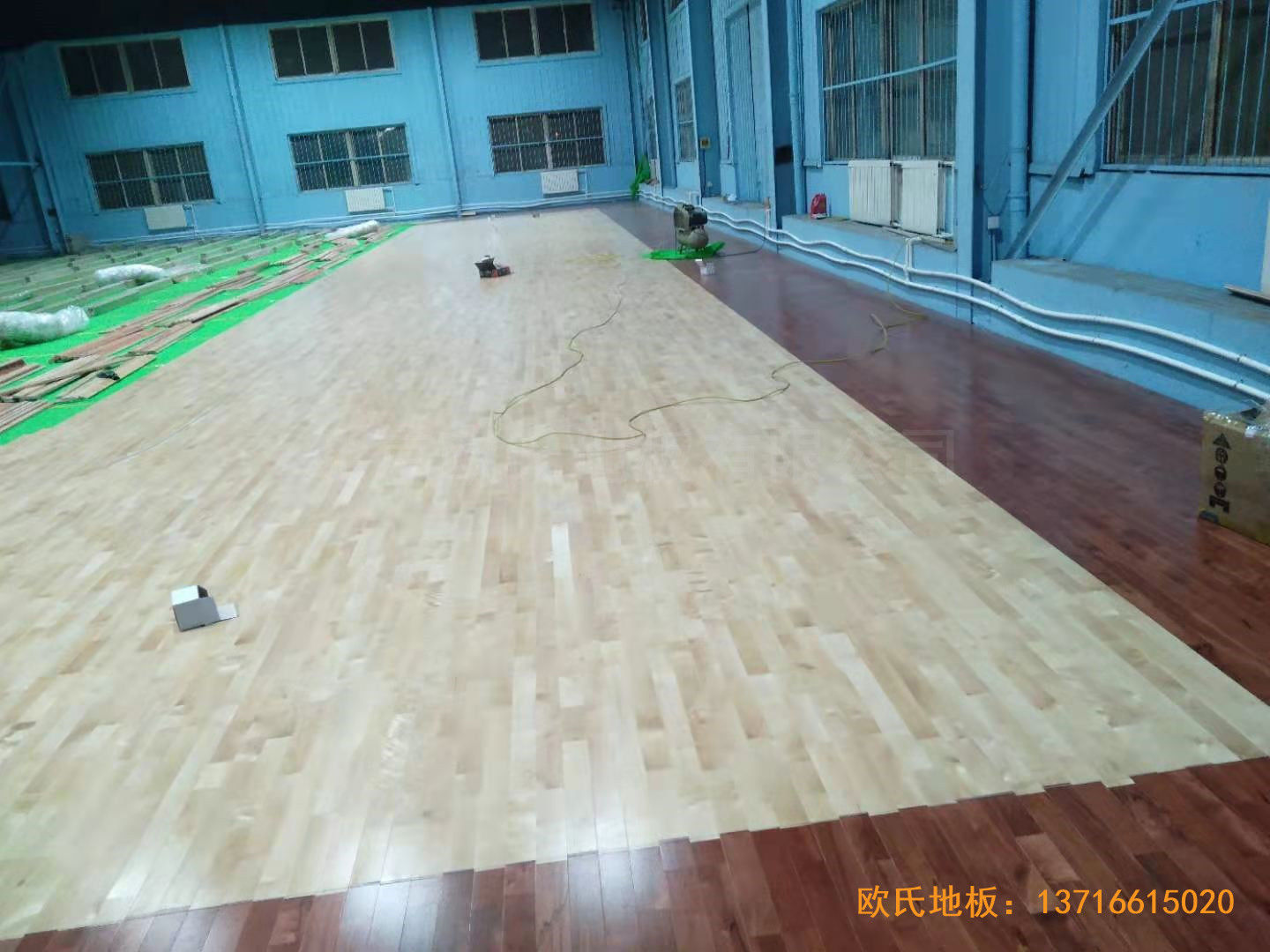 大慶讓胡路區政府籃球館運動地板安裝案例3