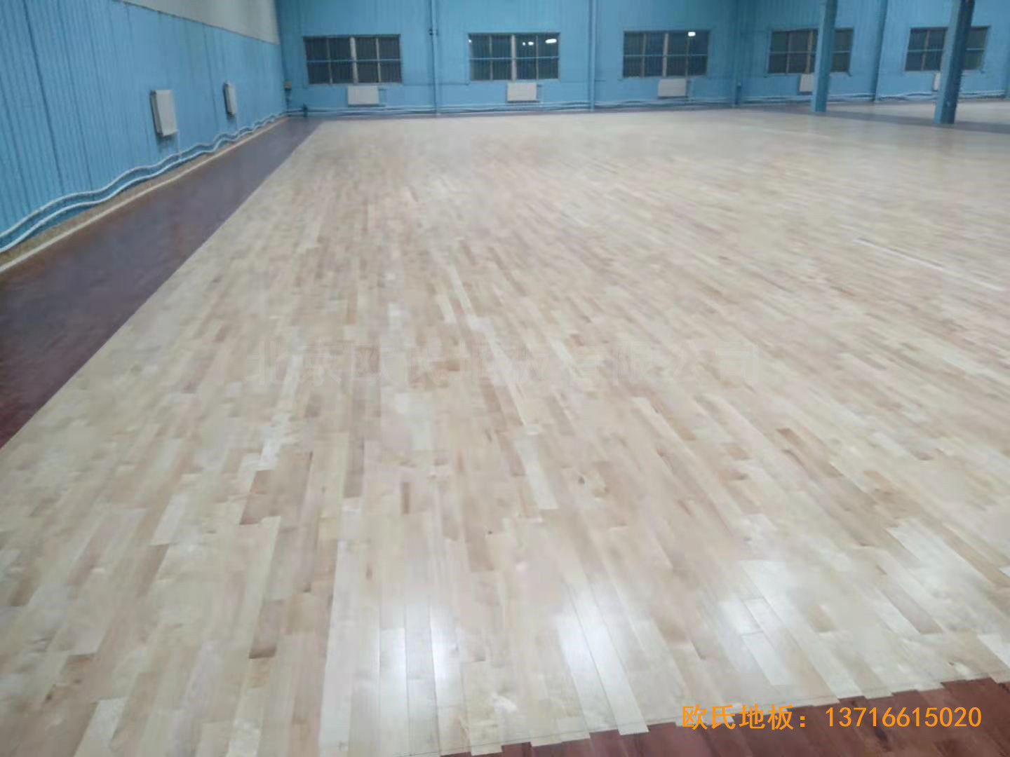 大慶讓胡路區政府籃球館運動地板安裝案例4