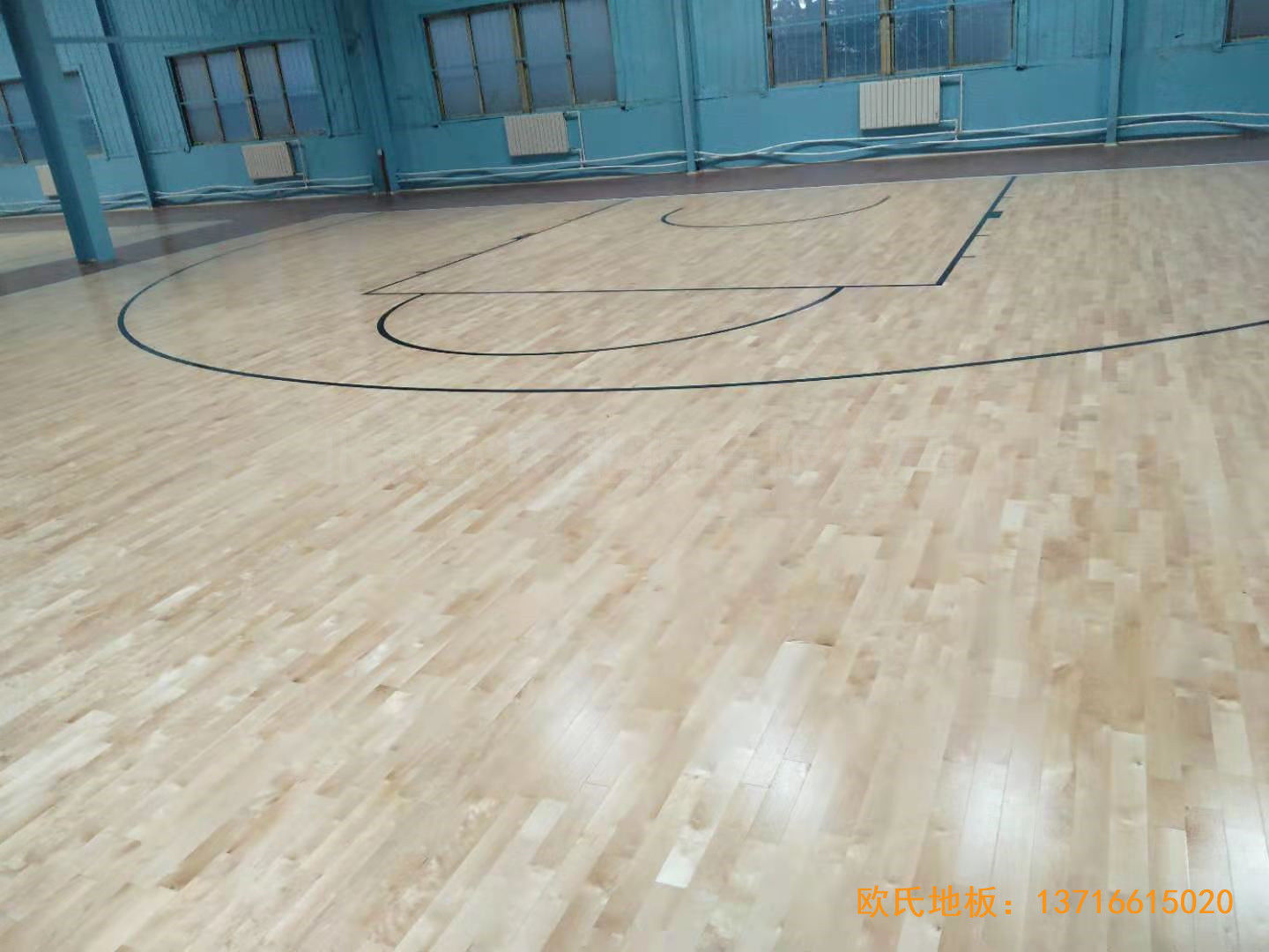 大慶讓胡路區政府籃球館運動地板安裝案例5
