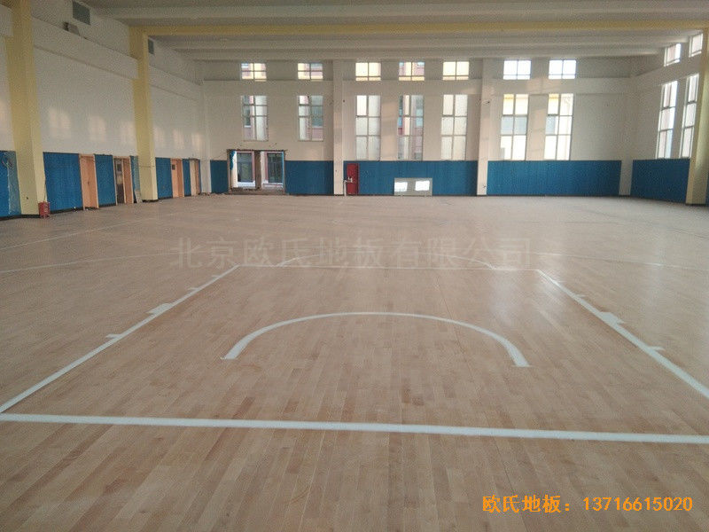 山東李滄徐水路小學籃球館運動地板安裝案例5
