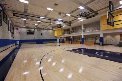 為什么室內(nèi)體育館多用運(yùn)動(dòng)木地板？