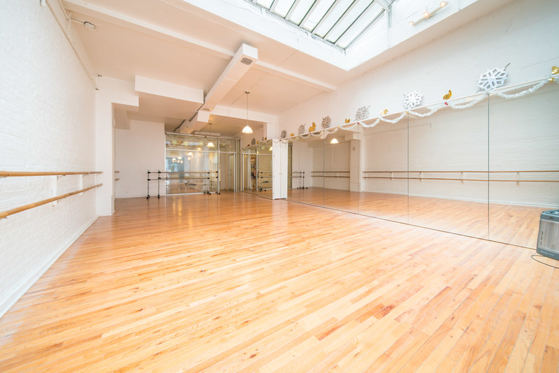 俄勒岡松舞臺運動場館地板品牌哪個好2