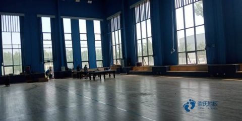 大學(xué)運動場木地板施工流程