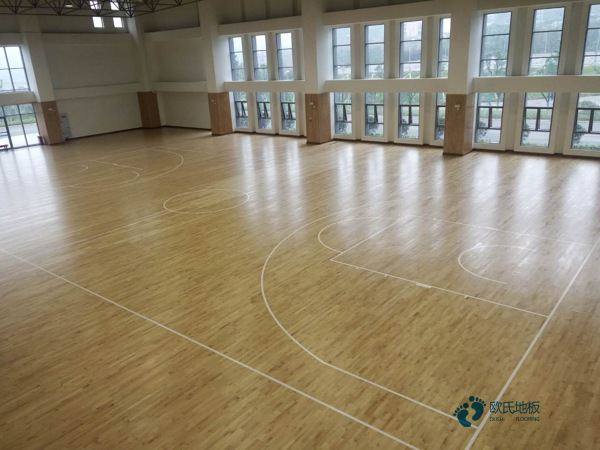 學校籃球館木地板如何選3