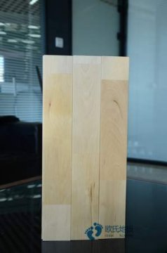 松木運(yùn)動(dòng)籃球木地板價(jià)格表
