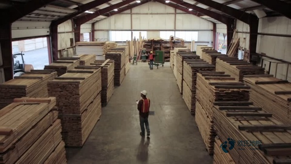 國(guó)產(chǎn)運(yùn)動(dòng)籃球木地板施工價(jià)格