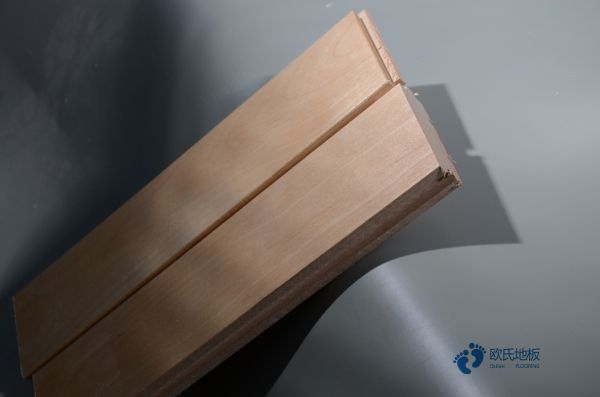 松木運(yùn)動(dòng)籃球木地板施工價(jià)格